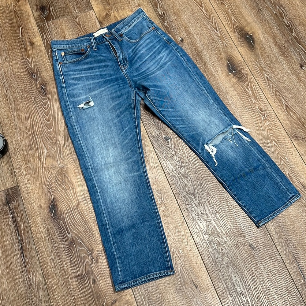 MADEWELL JEANS. Size 28 Straight crop style with distressed leg